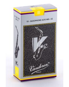 Str. 3 - Vandoren V12 alto saxophone reeds