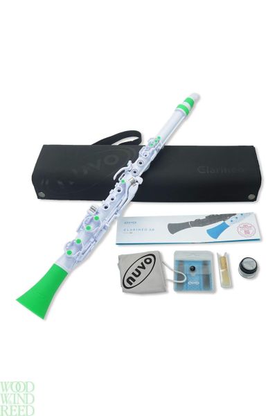 Clarinet in c nuvo clarineo white and green, plastic throughout, outfit inc case