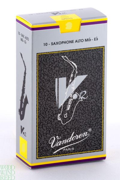 Str. 3 - Vandoren V12 alto saxophone reeds
